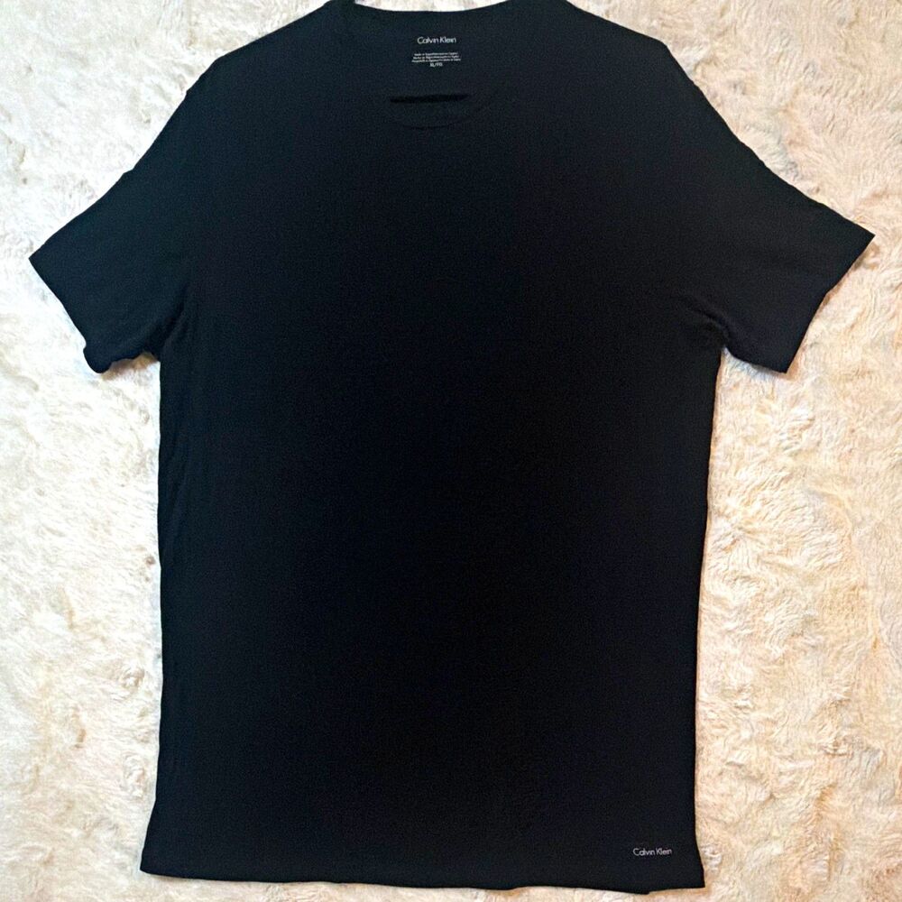 Calvin Klein Men’s XL Black Crew Neck T-Shirt